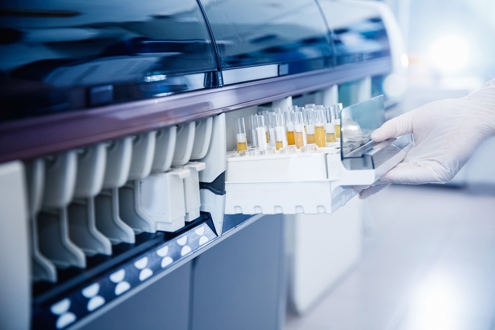 Automated laboratory analysis equipment